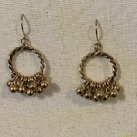 Small Circular drop earrings with Gold beads - Picture 3 of 6